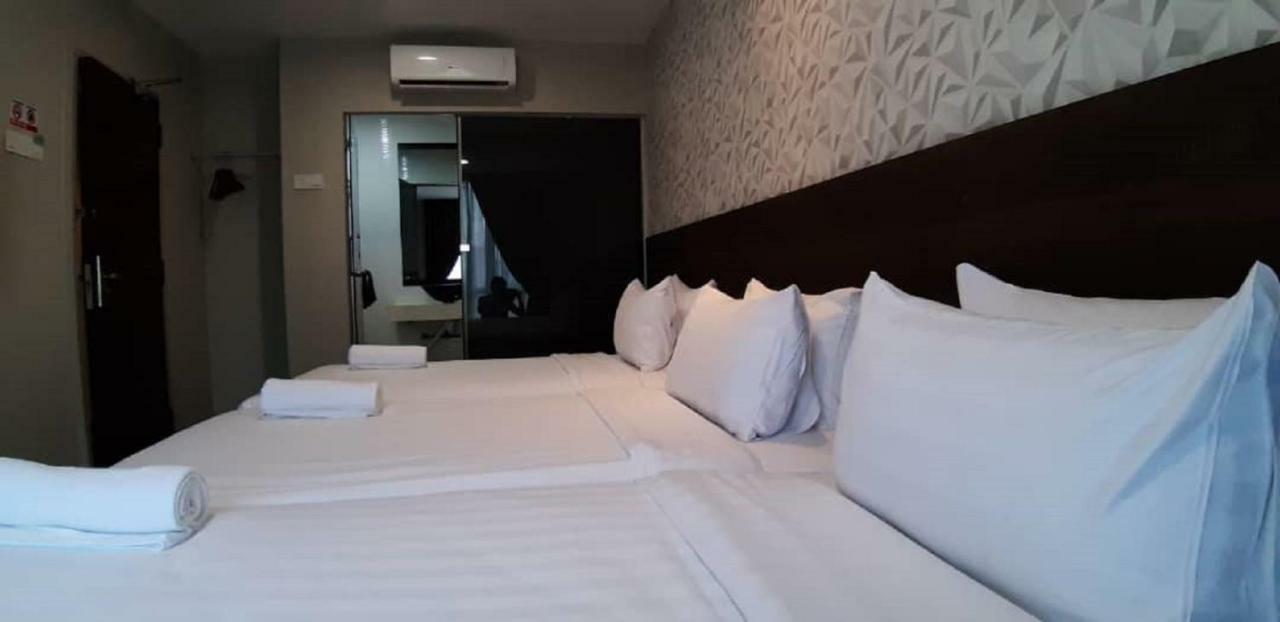Miico Hotel @ Mount Austin Johor Bahru Exterior photo
