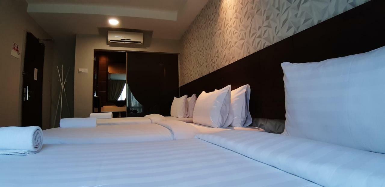 Miico Hotel @ Mount Austin Johor Bahru Exterior photo