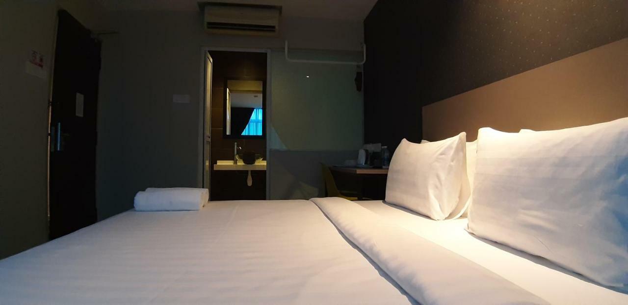 Miico Hotel @ Mount Austin Johor Bahru Exterior photo