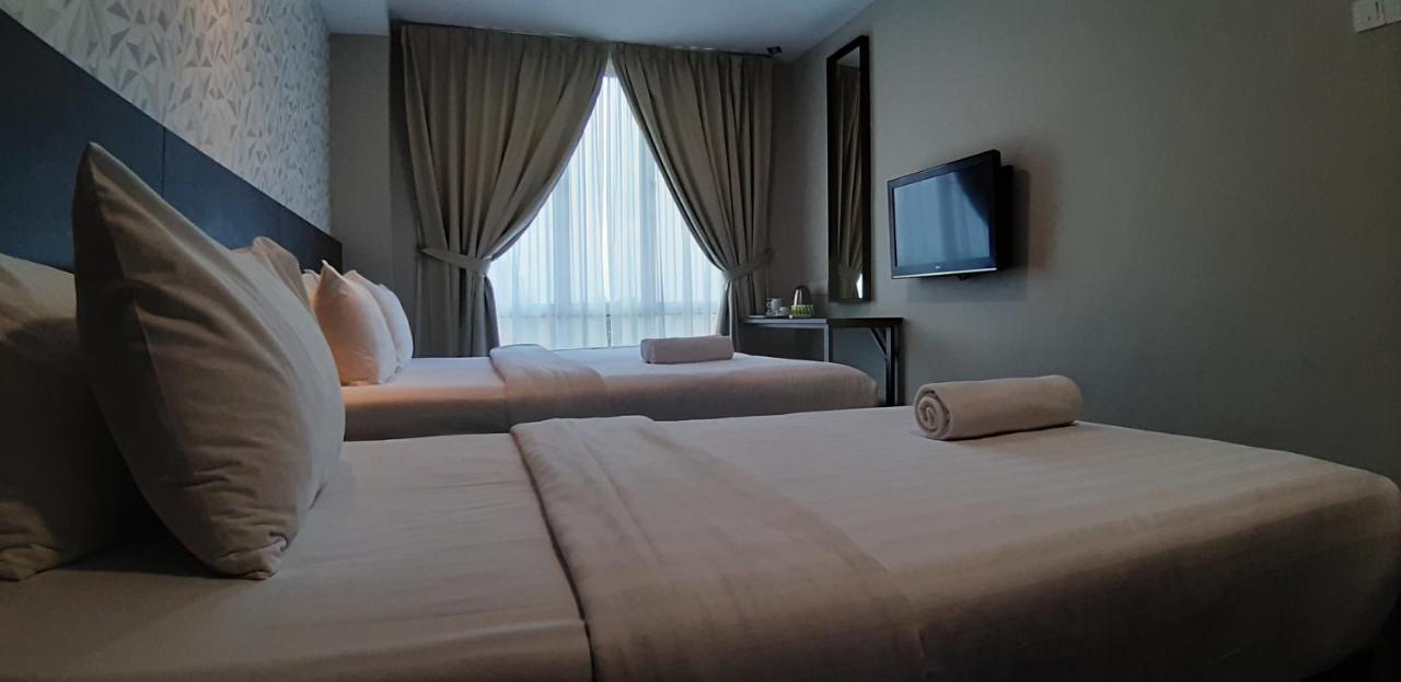 Miico Hotel @ Mount Austin Johor Bahru Exterior photo